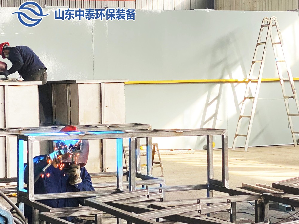 一體化污水處理設(shè)備,一體化污水處理設(shè)備廠家，集裝箱一體化污水處理設(shè)備，農(nóng)村污水處理設(shè)備、農(nóng)村一體化污水處理設(shè)備、農(nóng)村生活污水處理設(shè)備、食品污水處理設(shè)備、醫(yī)療污水處理設(shè)備